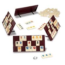 Stalo žaidimas "Rummy-O"