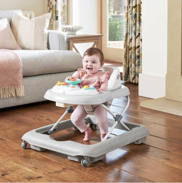 vaikštynė su muzikiniu veiklos skydeliu Babylo Easy Up 2-in-1